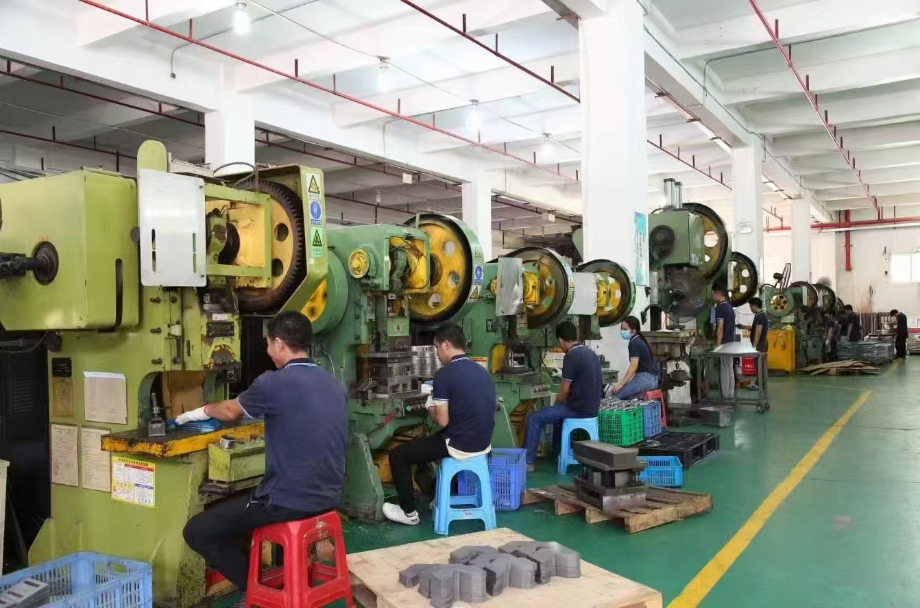 深圳冲压调模技工的奇妙日常探索